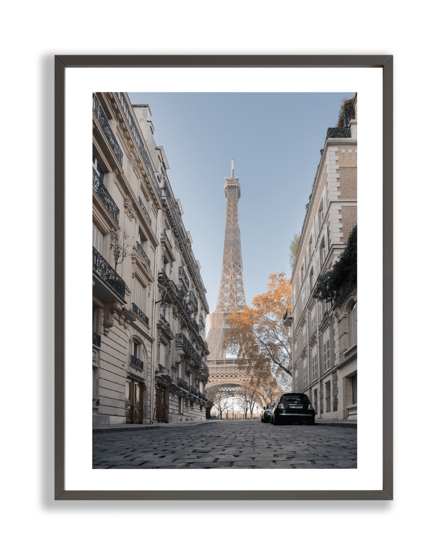 TIrage photo en édition limité de la Eiffel Tower rue de l'université tirage photo